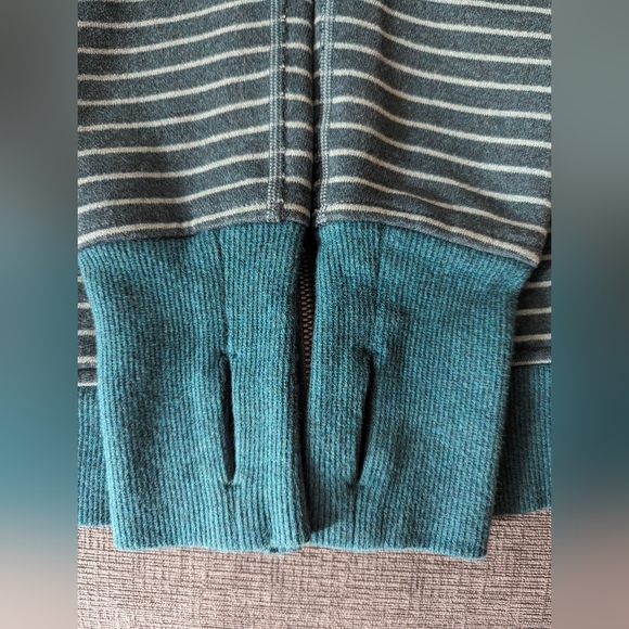 Lululemon Scuba Jacket Green Stripe - Size 4 - Picture 8 of 9